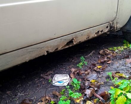 Коричневый ВАЗ 2106, объемом двигателя 1.3 л и пробегом 200 тыс. км за 650 $, фото 8 на Automoto.ua