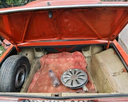 Красный ВАЗ 2106, объемом двигателя 0 л и пробегом 200 тыс. км за 333 $, фото 6 на Automoto.ua