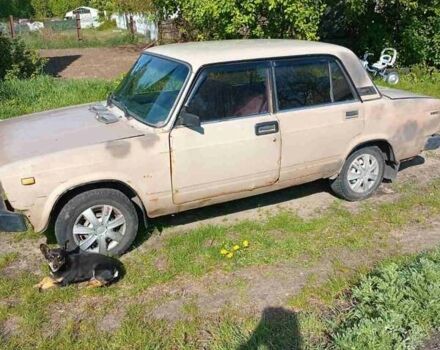 Красный ВАЗ 2106, объемом двигателя 1.5 л и пробегом 300 тыс. км за 726 $, фото 3 на Automoto.ua