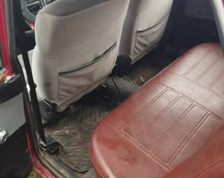 Красный ВАЗ 2106, объемом двигателя 1.6 л и пробегом 320 тыс. км за 238 $, фото 5 на Automoto.ua