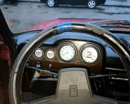 Красный ВАЗ 2106, объемом двигателя 1.3 л и пробегом 200 тыс. км за 1000 $, фото 4 на Automoto.ua