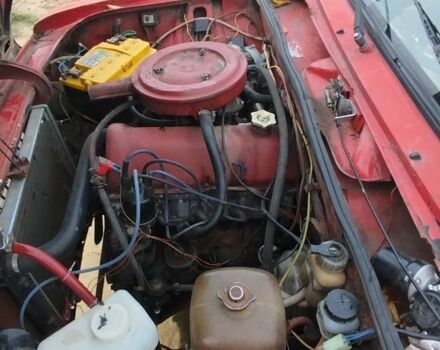 ВАЗ 2106 1982 в Черкассах на Automoto.ua Красный ВАЗ 2106, объемом двигателя 1.5 л и пробегом 100 тыс. км за 404 $, фото 6 на Automoto.ua