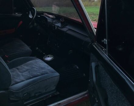 Красный ВАЗ 2106, объемом двигателя 1.6 л и пробегом 200 тыс. км за 1072 $, фото 5 на Automoto.ua