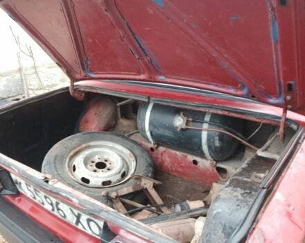 Красный ВАЗ 2106, объемом двигателя 1.3 л и пробегом 100 тыс. км за 286 $, фото 6 на Automoto.ua