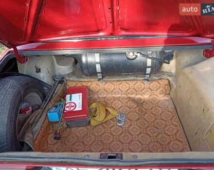 Красный ВАЗ 2106, объемом двигателя 1.5 л и пробегом 85 тыс. км за 482 $, фото 4 на Automoto.ua
