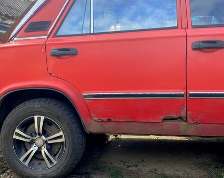 Красный ВАЗ 2106, объемом двигателя 1.3 л и пробегом 200 тыс. км за 550 $, фото 4 на Automoto.ua