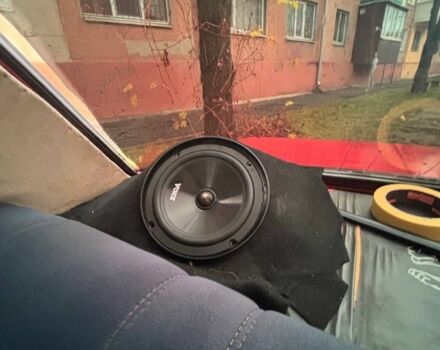 Красный ВАЗ 2106, объемом двигателя 1.3 л и пробегом 200 тыс. км за 403 $, фото 9 на Automoto.ua