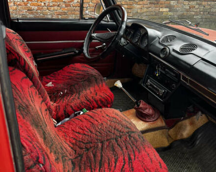 Красный ВАЗ 2106, объемом двигателя 0 л и пробегом 298 тыс. км за 900 $, фото 5 на Automoto.ua