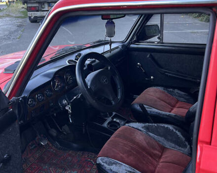 Красный ВАЗ 2106, объемом двигателя 1.5 л и пробегом 300 тыс. км за 1020 $, фото 5 на Automoto.ua