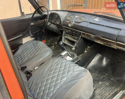 Красный ВАЗ 2106, объемом двигателя 1.3 л и пробегом 300 тыс. км за 320 $, фото 4 на Automoto.ua