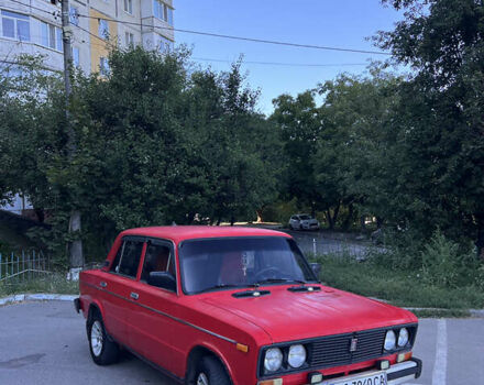 Красный ВАЗ 2106, объемом двигателя 1.5 л и пробегом 300 тыс. км за 1020 $, фото 4 на Automoto.ua