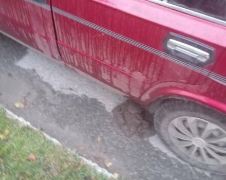 Красный ВАЗ 2106, объемом двигателя 1.3 л и пробегом 180 тыс. км за 750 $, фото 1 на Automoto.ua