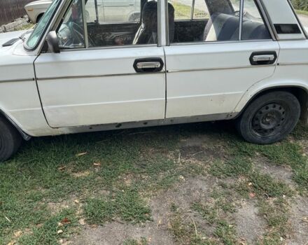 ВАЗ 2106 1988 у Новомосковске на Automoto.ua Червоний ВАЗ 2106, об'ємом двигуна 1.3 л та пробігом 77 тис. км за 571 $, фото 1 на Automoto.ua