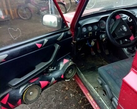 Красный ВАЗ 2106, объемом двигателя 1.6 л и пробегом 160 тыс. км за 600 $, фото 7 на Automoto.ua