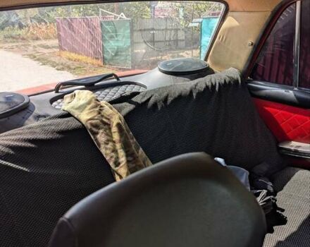 ВАЗ 2106 1990 в Петриковке на Automoto.ua Красный ВАЗ 2106, объемом двигателя 1.5 л и пробегом 30 тыс. км за 1117 $, фото 11 на Automoto.ua