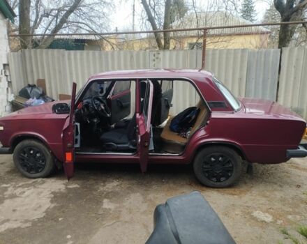 Красный ВАЗ 2106, объемом двигателя 2 л и пробегом 200 тыс. км за 758 $, фото 5 на Automoto.ua