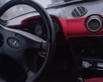 Красный ВАЗ 2106, объемом двигателя 0 л и пробегом 200 тыс. км за 403 $, фото 4 на Automoto.ua