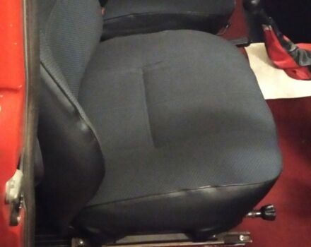 ВАЗ 2106 1990 в Днепре (Днепропетровске) на Automoto.ua Красный ВАЗ 2106, объемом двигателя 1.3 л и пробегом 126 тыс. км за 750 $, фото 6 на Automoto.ua