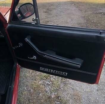 Красный ВАЗ 2106, объемом двигателя 1.29 л и пробегом 1 тыс. км за 1200 $, фото 5 на Automoto.ua