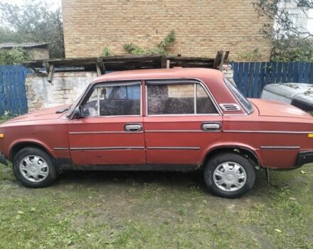 Красный ВАЗ 2106, объемом двигателя 1 л и пробегом 250 тыс. км за 528 $, фото 3 на Automoto.ua