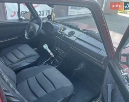 Красный ВАЗ 2106, объемом двигателя 1.5 л и пробегом 200 тыс. км за 600 $, фото 2 на Automoto.ua