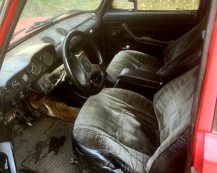 Красный ВАЗ 2106, объемом двигателя 1.3 л и пробегом 144 тыс. км за 290 $, фото 6 на Automoto.ua