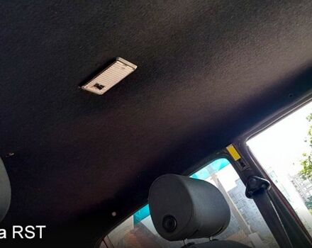 Красный ВАЗ 2106, объемом двигателя 1.3 л и пробегом 200 тыс. км за 650 $, фото 6 на Automoto.ua