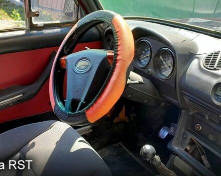 Красный ВАЗ 2106, объемом двигателя 1.3 л и пробегом 200 тыс. км за 650 $, фото 9 на Automoto.ua