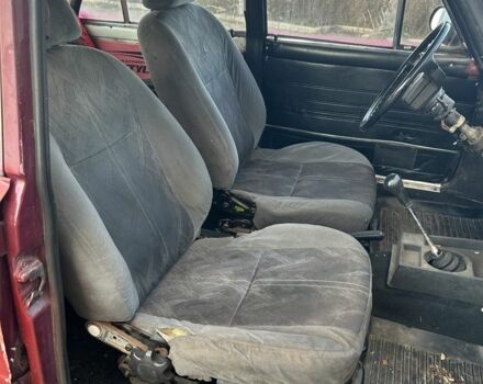 Красный ВАЗ 2106, объемом двигателя 1.5 л и пробегом 3 тыс. км за 261 $, фото 4 на Automoto.ua