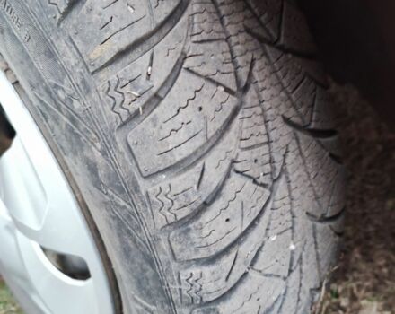 Красный ВАЗ 2106, объемом двигателя 1.5 л и пробегом 320 тыс. км за 667 $, фото 4 на Automoto.ua