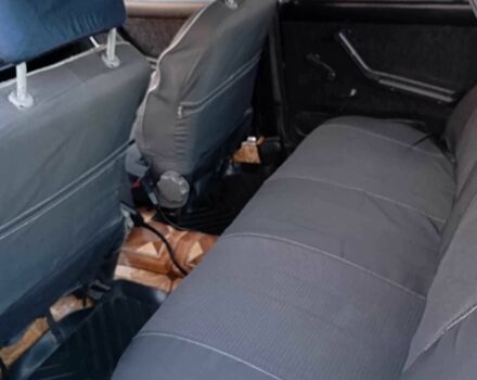 Красный ВАЗ 2106, объемом двигателя 1.6 л и пробегом 65 тыс. км за 1100 $, фото 7 на Automoto.ua