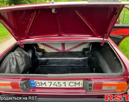 Красный ВАЗ 2106, объемом двигателя 1.5 л и пробегом 80 тыс. км за 2250 $, фото 5 на Automoto.ua