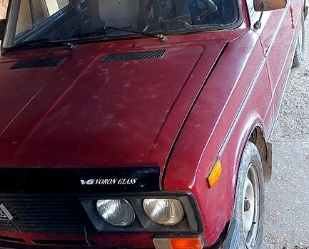 Красный ВАЗ 2106, объемом двигателя 1.5 л и пробегом 270 тыс. км за 1000 $, фото 1 на Automoto.ua