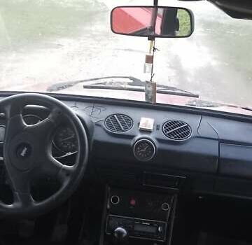 Красный ВАЗ 2106, объемом двигателя 1.3 л и пробегом 180 тыс. км за 550 $, фото 3 на Automoto.ua