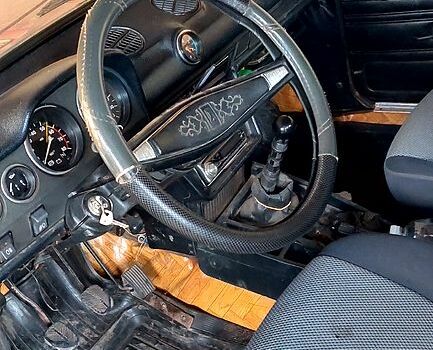 Красный ВАЗ 2106, объемом двигателя 1.5 л и пробегом 270 тыс. км за 1000 $, фото 7 на Automoto.ua