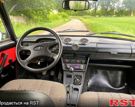 Красный ВАЗ 2106, объемом двигателя 1.5 л и пробегом 80 тыс. км за 2250 $, фото 4 на Automoto.ua