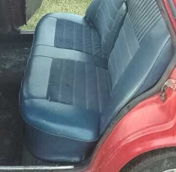 Красный ВАЗ 2106, объемом двигателя 1.3 л и пробегом 180 тыс. км за 550 $, фото 2 на Automoto.ua