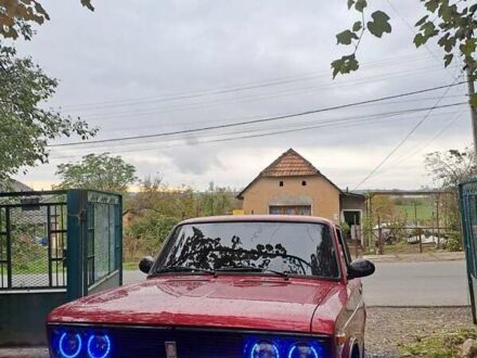 ВАЗ 2106 1977 в Виноградове на Automoto.ua Красный ВАЗ 2106, объемом двигателя 1.6 л и пробегом 200 тыс. км за 3400 $, фото 1 на Automoto.ua