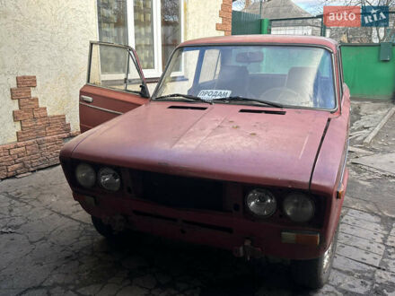 Красный ВАЗ 2106, объемом двигателя 1.5 л и пробегом 300 тыс. км за 141 $, фото 1 на Automoto.ua