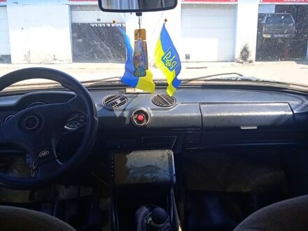ВАЗ 2106 1992 в Харькове на Automoto.ua ВАЗ 2106, объемом двигателя 1.7 л и пробегом 200 тыс. км за 650 $, фото 1 на Automoto.ua
