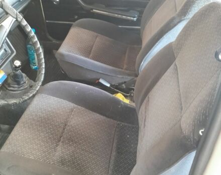 Желтый ВАЗ 2106, объемом двигателя 1.3 л и пробегом 220 тыс. км за 1001 $, фото 7 на Automoto.ua