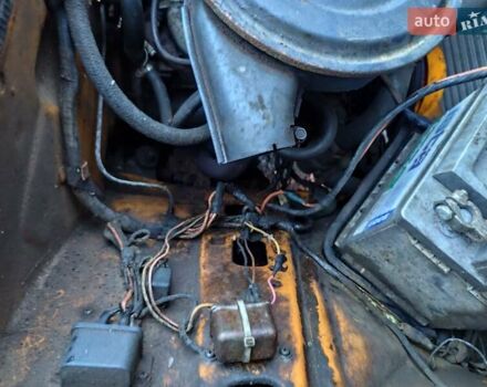 Желтый ВАЗ 2106, объемом двигателя 0 л и пробегом 300 тыс. км за 300 $, фото 2 на Automoto.ua