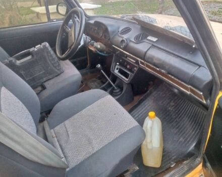 Жовтий ВАЗ 2106, об'ємом двигуна 0 л та пробігом 2 тис. км за 356 $, фото 6 на Automoto.ua