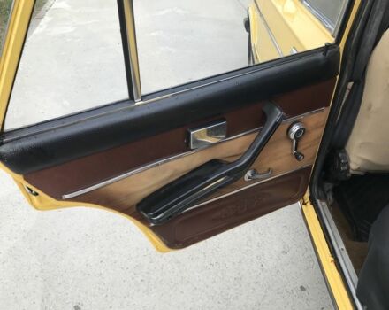 Желтый ВАЗ 2106, объемом двигателя 1.5 л и пробегом 200 тыс. км за 900 $, фото 8 на Automoto.ua