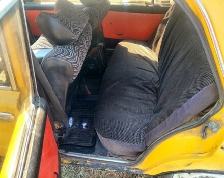 Жовтий ВАЗ 2106, об'ємом двигуна 1.5 л та пробігом 30 тис. км за 450 $, фото 4 на Automoto.ua