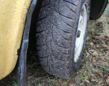 Желтый ВАЗ 2106, объемом двигателя 1.6 л и пробегом 25 тыс. км за 500 $, фото 5 на Automoto.ua