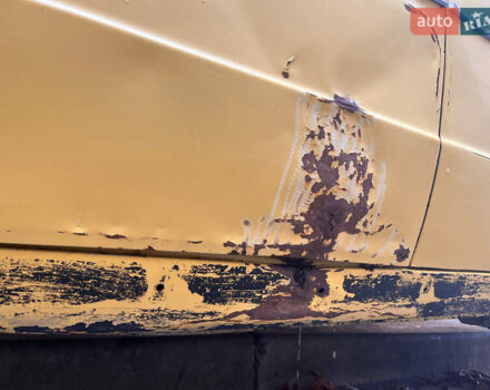 Желтый ВАЗ 2106, объемом двигателя 1.29 л и пробегом 200 тыс. км за 500 $, фото 5 на Automoto.ua