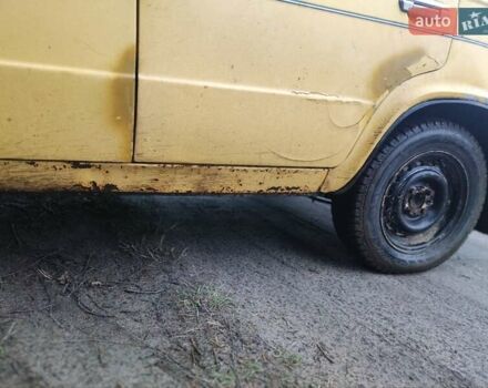 Желтый ВАЗ 2106, объемом двигателя 1.6 л и пробегом 25 тыс. км за 500 $, фото 7 на Automoto.ua