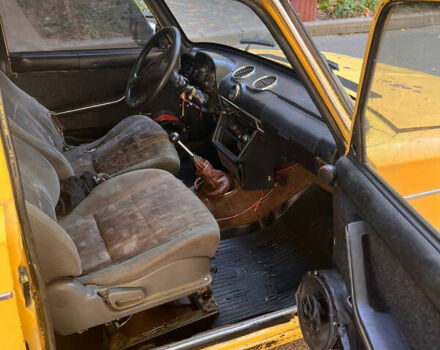 Желтый ВАЗ 2106, объемом двигателя 1.29 л и пробегом 200 тыс. км за 500 $, фото 7 на Automoto.ua