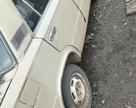 Желтый ВАЗ 2106, объемом двигателя 0 л и пробегом 100 тыс. км за 238 $, фото 2 на Automoto.ua